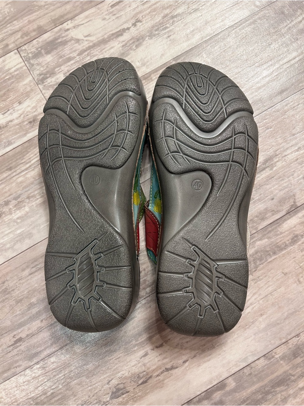 Socofy Colorful Floral Slip On Mules - Picture 8 of 9